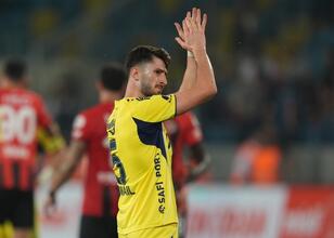 Fenerbahçe’de İsmail Yüksek’e zam!