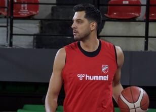 Karşıyaka’da Egemen’in durumu belirsiz!