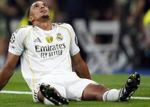 Real Madrid’e Alexander-Arnold şoku!