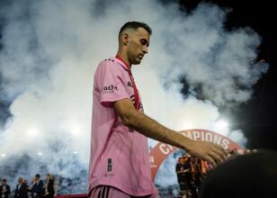 Sergio Busquets futbola veda ediyor