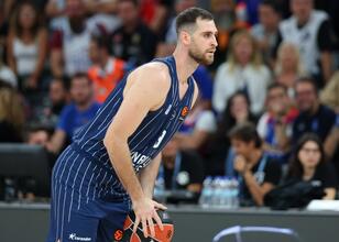 Anadolu Efes’e Georgios Papagiannis’ten kötü haber!