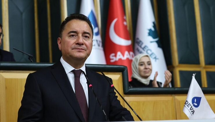 Babacan, resepsiyondaki fotoğrafa tepki gösteren CHP’lilere sert çıktı! Size mi soracağız?