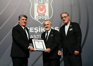 Beşiktaş’ta mazbata töreni!