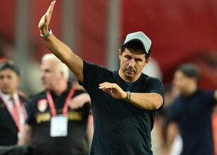 Emre Belözoğlu’ndan Antalyaspor’a veda!