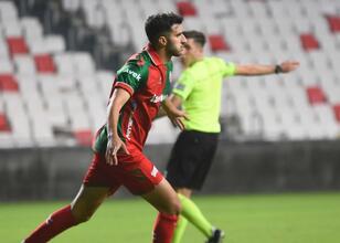 Karşıyaka’da Onur yetişmiyor