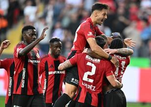 MAÇ ÖZETİ İZLE: Gaziantep FK 3-2 Antalyaspor golleri izle maçı özeti izle
