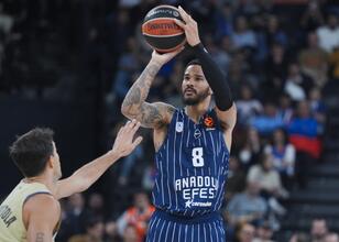 Anadolu Efes, Monaco karşısında Avrupa’da 888. maçında