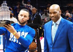 Curry, Vince Carter’ı geçerek NBA tarihinin en skorer 22. oyuncusu oldu NBA Haberleri