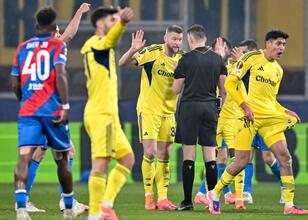 Fenerbahçe, hakem Lindhout için UEFA’ya gidiyor!