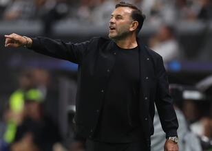 Galatasaray’da ayrılıklara geçit yok!