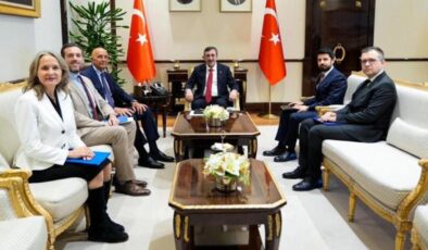 Cumhurbaşkanı Yardımcısı Cevdet Yılmaz, ABD Büyükelçisi Barrack’ı kabul etti