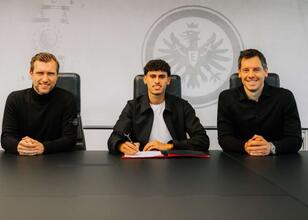 Eintracht Frankfurt’a 21’lik yeni takviye