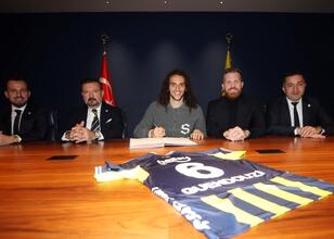 Fenerbahçe yönetimi, transfer için gidiyor!