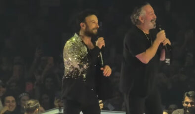 Tarkan ve Cem Yılmaz, birlikte sahneye çıktı