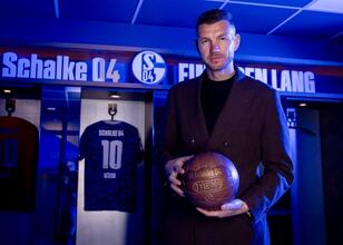 Schalke’de Edin Dzeko’ya büyük övgü!