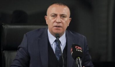 MHP’de istifa! İzzet Ulvi Yönter Genel Başkan Yardımcılığı görevini bıraktı