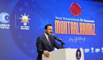 Siyaset ve muhtarlar Beyoğlu’nda buluştu: ‘Toplumsal birliğin önemli unsuru’