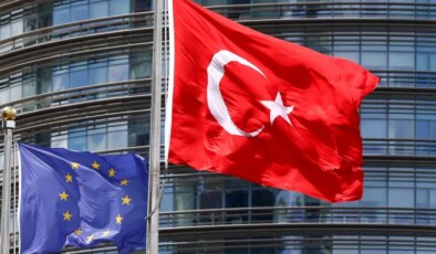 AB Komisyonunun 3 üyesi Türkiye’de temaslarda bulunacak