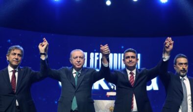 AK Parti Ankara’da tarihi eşiği aştı: Üye sayısı 1 milyonu geçti