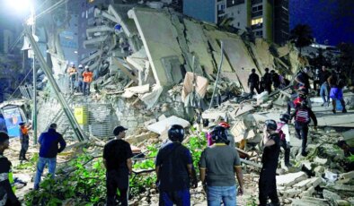 Çifte deprem Venezuela’yı yıktı