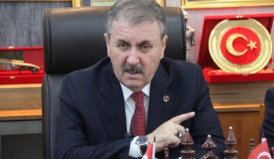Destici: İstanbul Barosu sapkınlığa sahip çıkmıştır