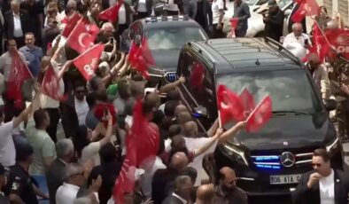 Özgür Özel, CHP’nin makam aracıyla Nevşehir mitingine gitti