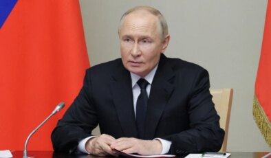 Rusya Devlet Başkanı Putin akaryakıt sorunlarına vurgu yaptı: İhracat yasaklandı