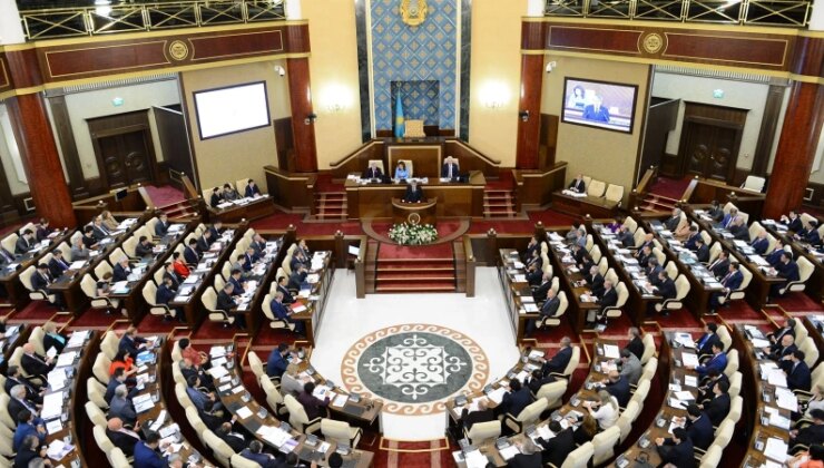Kazakistan’da tarihi dönem: Yeni anayasa yürürlüğe girdi