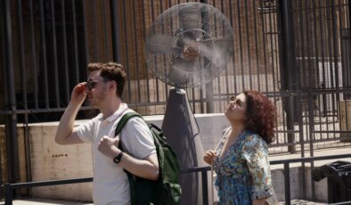 Roma’da kavurucu sıcaklarla yaşam mücadelesi